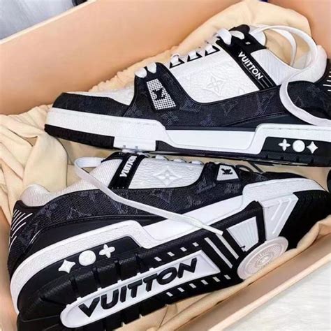 louis vuitton sneakers trainer black|louis vuitton trainer sneaker price.